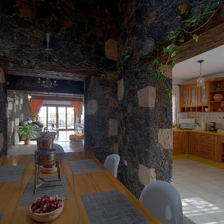 Volcanes Villa El Charco (Las Palmas)